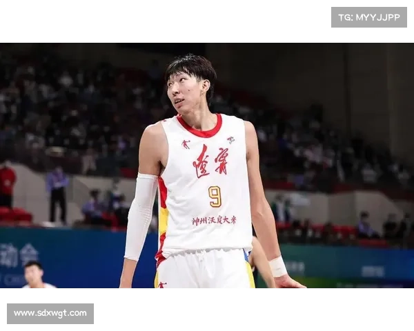 8大猜测分析周琦加盟新疆篮球队的可能性与影响因素 8大猜测分析周琦加盟新疆篮球队的可能性与影响因素