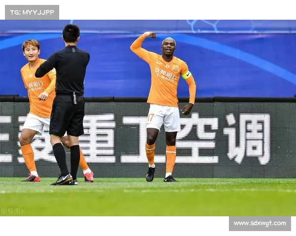 如何全面评估埃弗拉的球员表现及其在足球场上的影响力分析